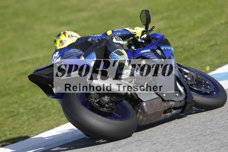 /02 28.-31.01.2025 Moto Center Thun Jerez/blau-blue/77